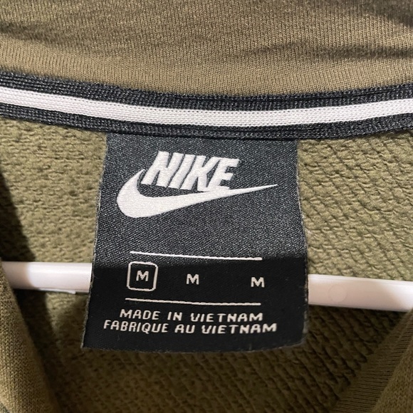 Women’s Nike Hoodie - Picture 3 of 3